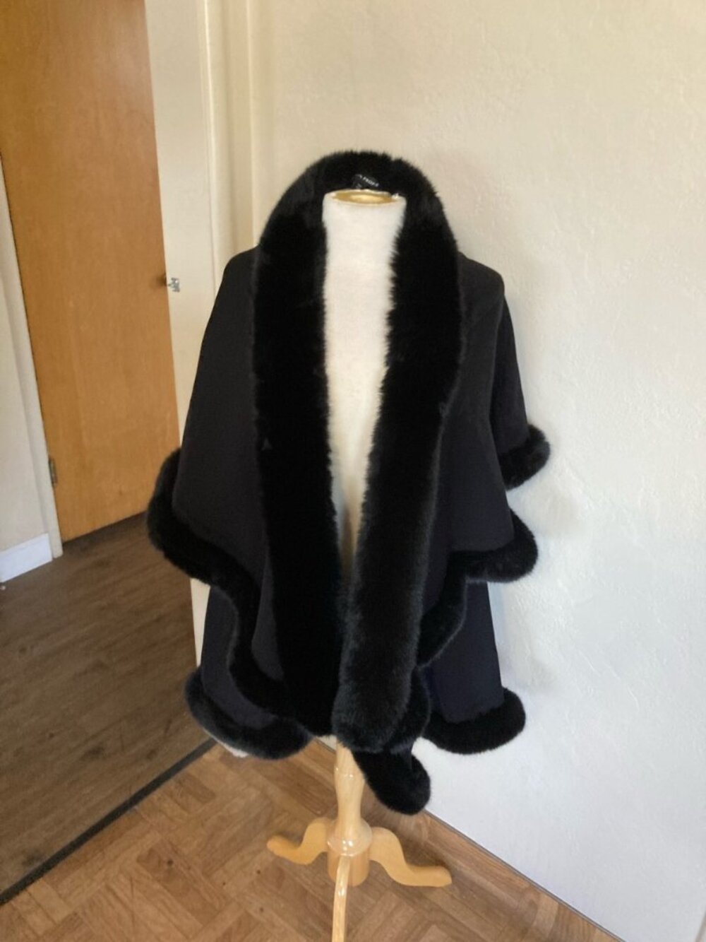 XS Tiered  Faux Trim Poncho Black Boston Proper